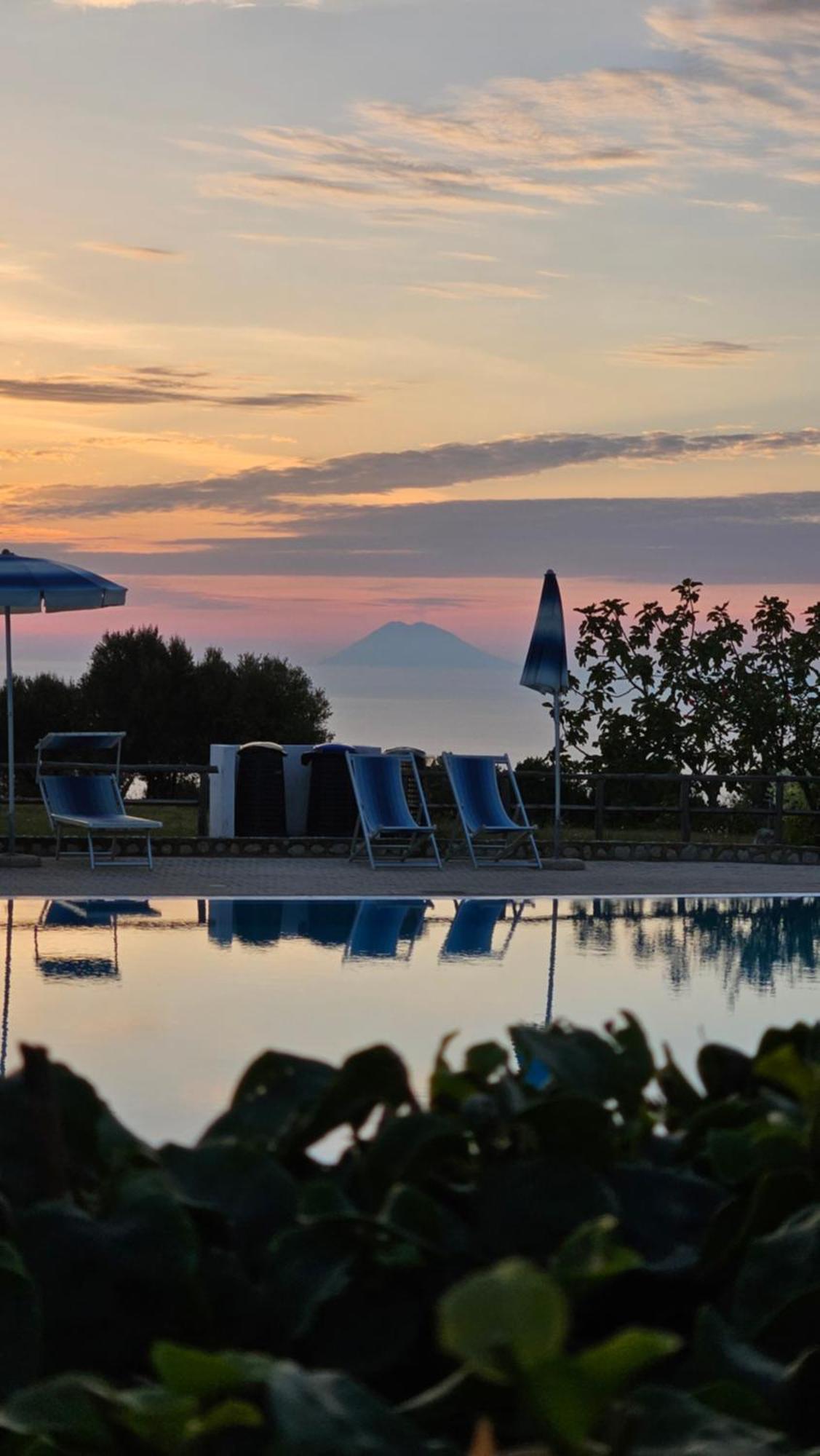 Agriturismo Ninea Рикаді Екстер'єр фото