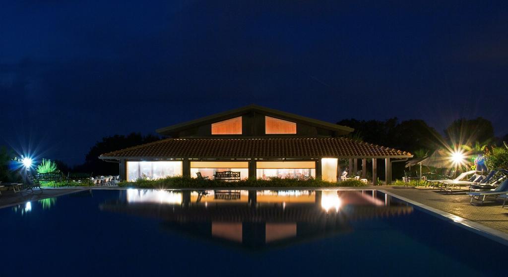 Agriturismo Ninea Рикаді Екстер'єр фото